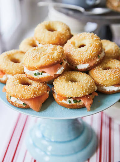 Puffy Bagel with Cream Cheese and Smoke Salmon